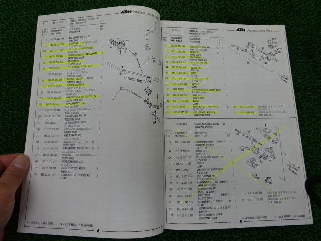 ★☆KTM ’94 シャーシ、車体系スペアパーツマニュアル 250 SX、EXC、EGS 300 SX、EXC、MXC、EGS カスタム・補修等に040725☆★_画像4