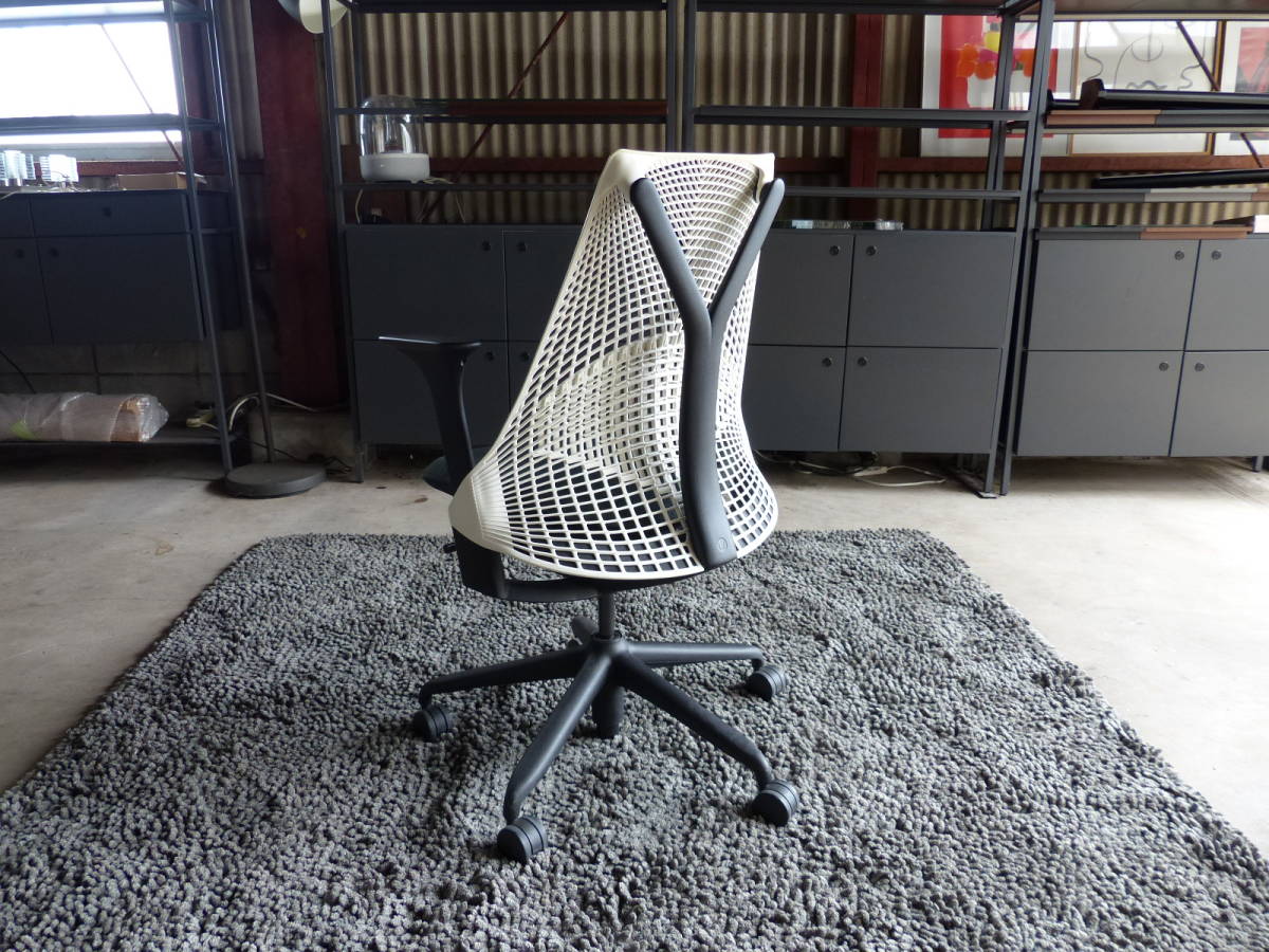 ③ハーマンミラー(Herman Miller) SAYL Chair(セイルチェア) ブラック