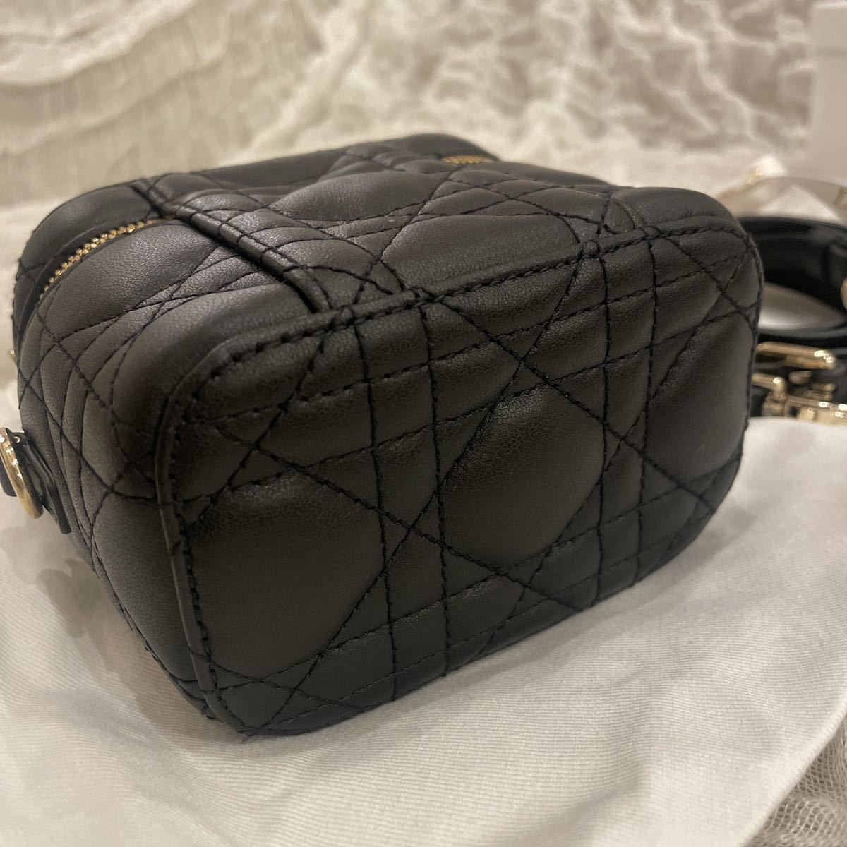 美品 Christian Dior レディディオール マイクロ ヴァニティ 美品 Christian Dior レディディオール マイクロ ヴァニティ