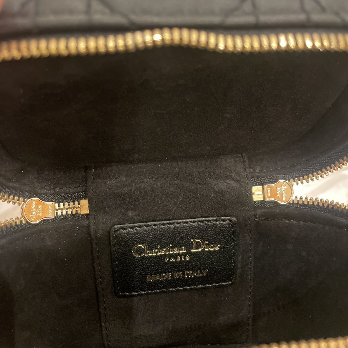 美品 Christian Dior レディディオール マイクロ ヴァニティ 美品 Christian Dior レディディオール マイクロ ヴァニティ