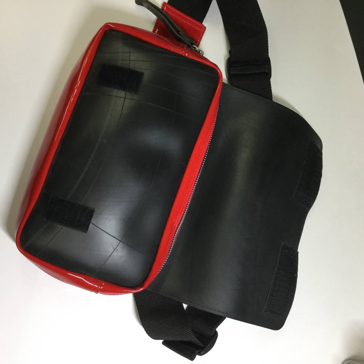  seal SEAL made in Japan waist bag body bag black red 