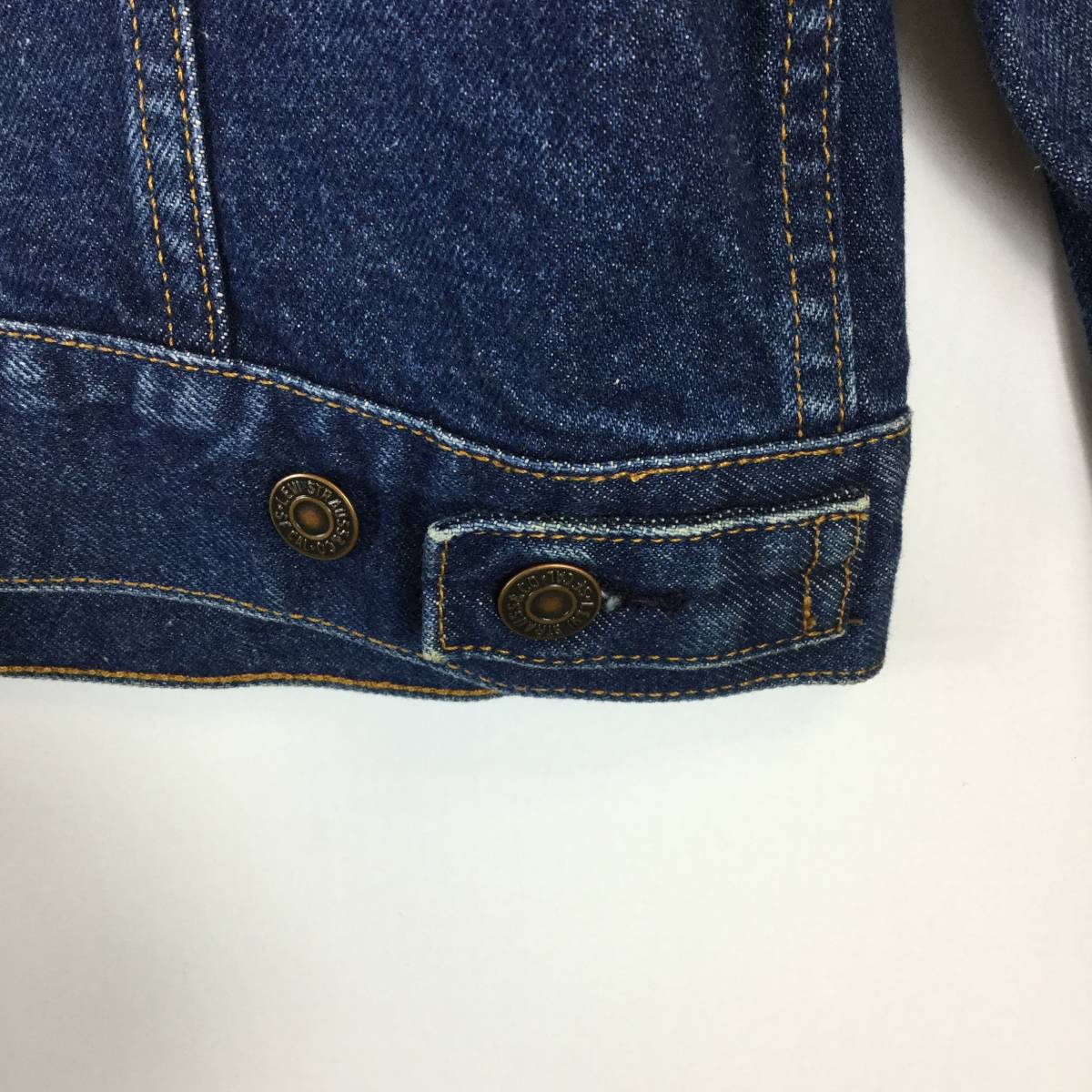 90s マカオ製 リーバイス 70505‐0217 デニムジャケット 38サイズ 90s マカオ製 リーバイス 70505‐0217 デニムジャケット 38サイズ