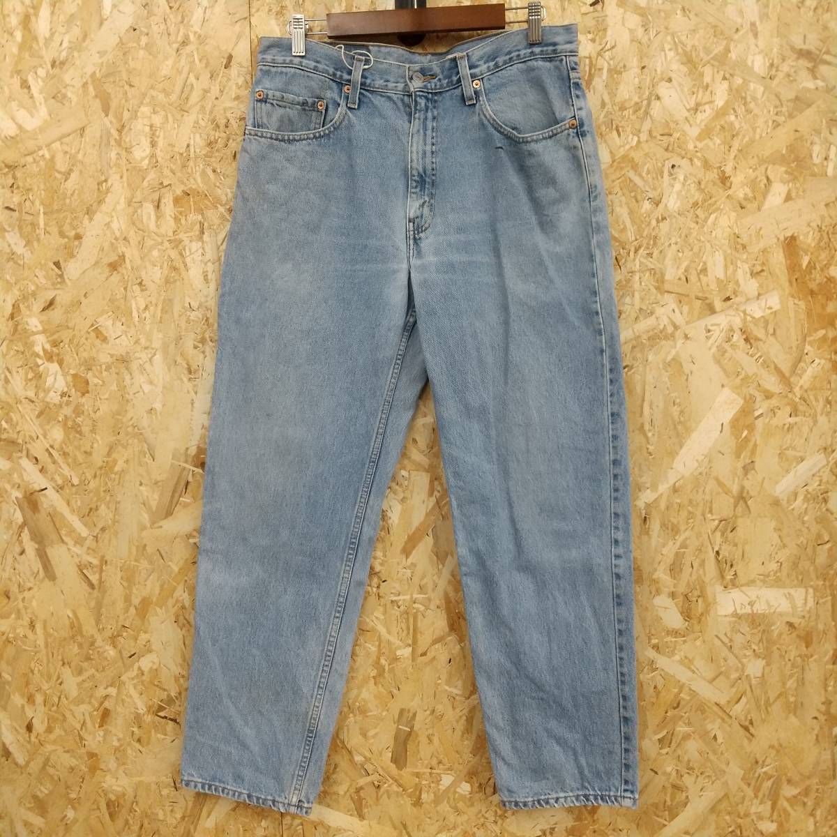 開梱 設置?無料 】 Ｌ30 Ｗ34 550 HB679【2003】Levi'ｓ トップボタン