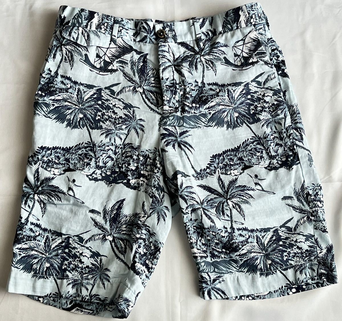 PT TORINO ピーティートリノ サイズ 42 XS〜S コットン 100% ショート パンツ ライトブルー系 BERMUDA FIT ハーフパンツ_画像1