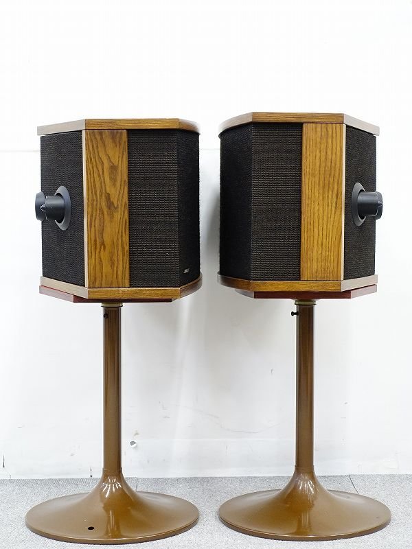 □□BOSE 901 V CUSTOM スピーカーペア イコライザー/スタンド付 □□BOSE 901 V CUSTOM スピーカーペア イコライザー/スタンド付