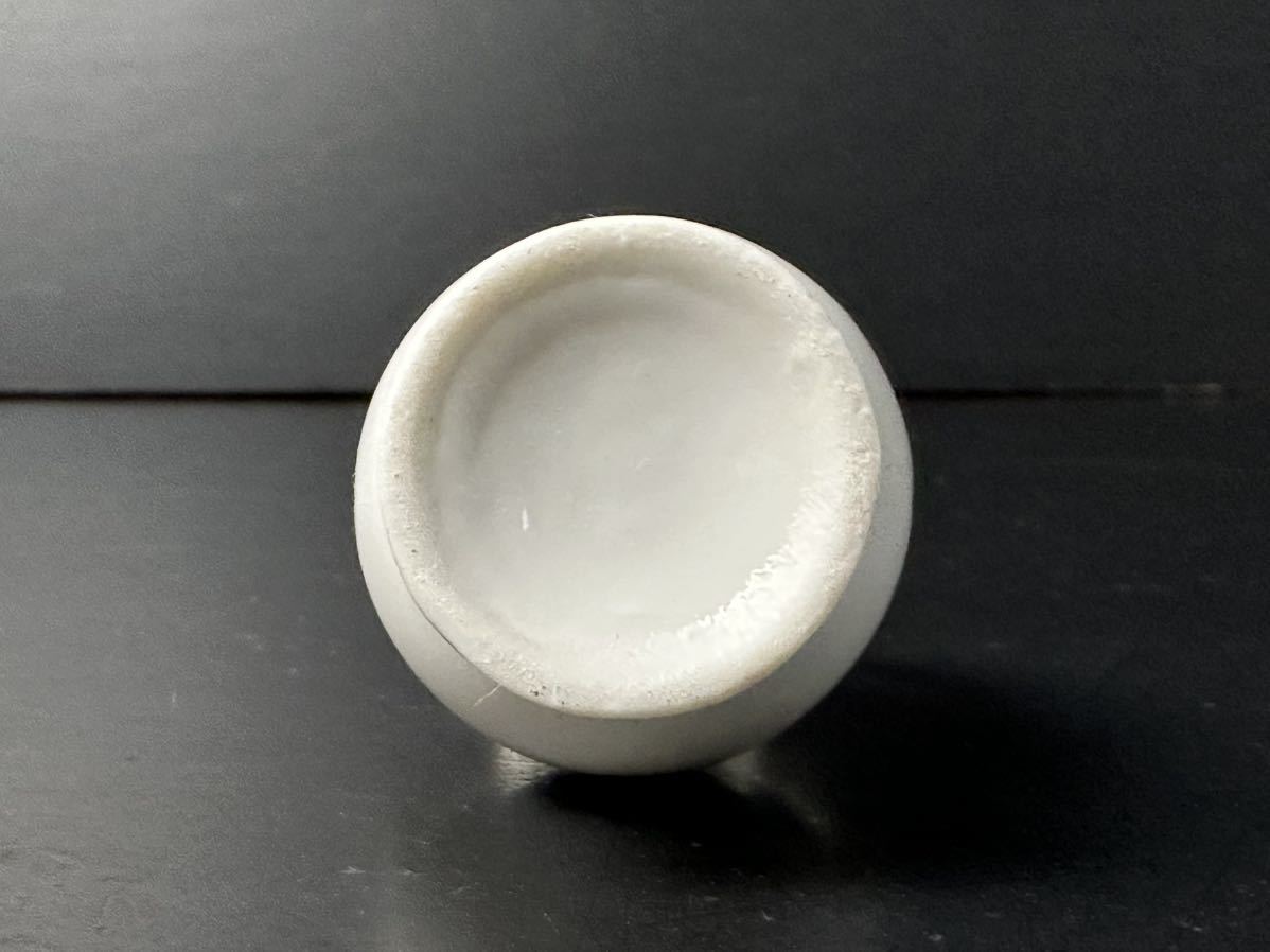 [ET821] 白磁 小さい花瓶 花生 一輪挿 中国 水差し_画像6