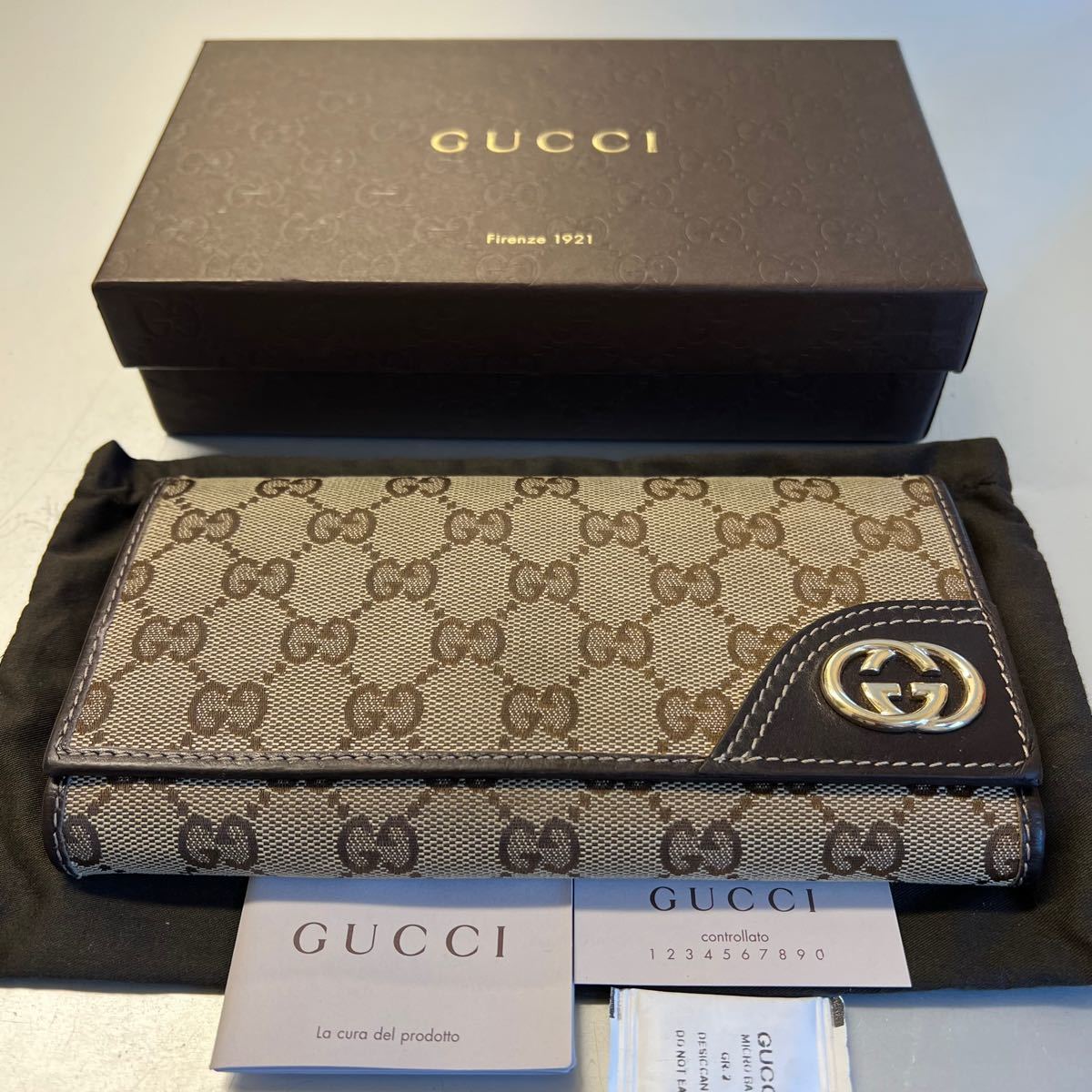 未使用に近い グッチ GUCCI 財布 長財布 GGキャンバス GG金具 未使用に近い グッチ GUCCI 財布 長財布 GGキャンバス GG金具