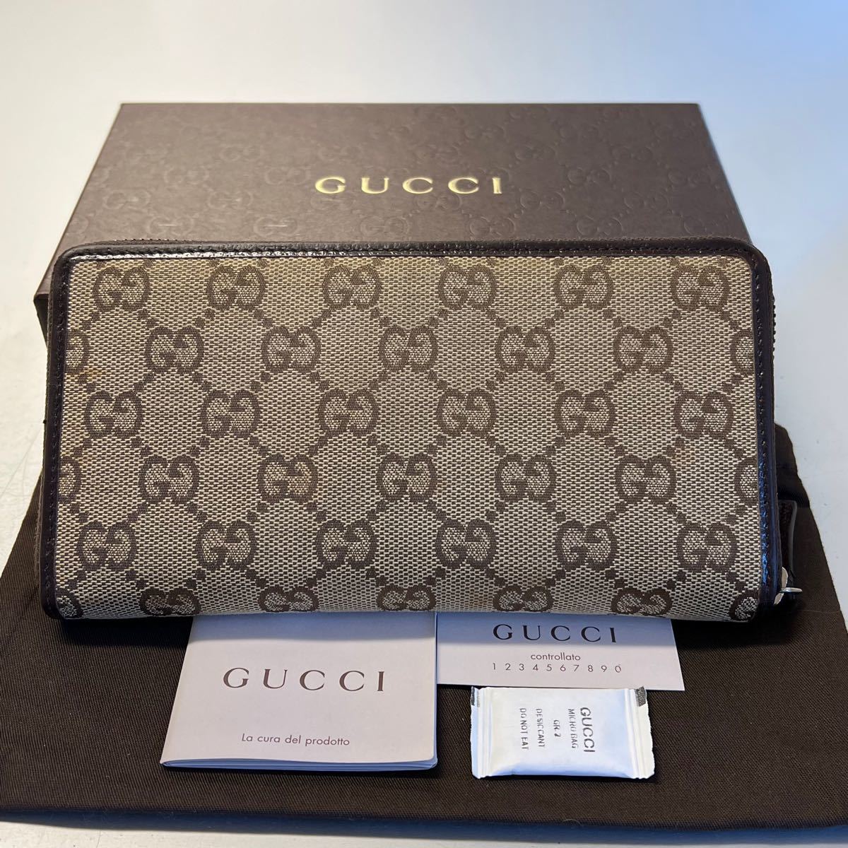 未使用に近い グッチ GUCCI 財布 長財布 GGキャンバス ラウンド