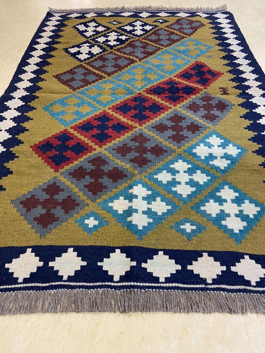 ペルシヤキリム　シラーズ産　オールドカシュカイ族　ウール100% 手織り　ペルシャ絨毯　160×110cm インテリアラグPercian carpet