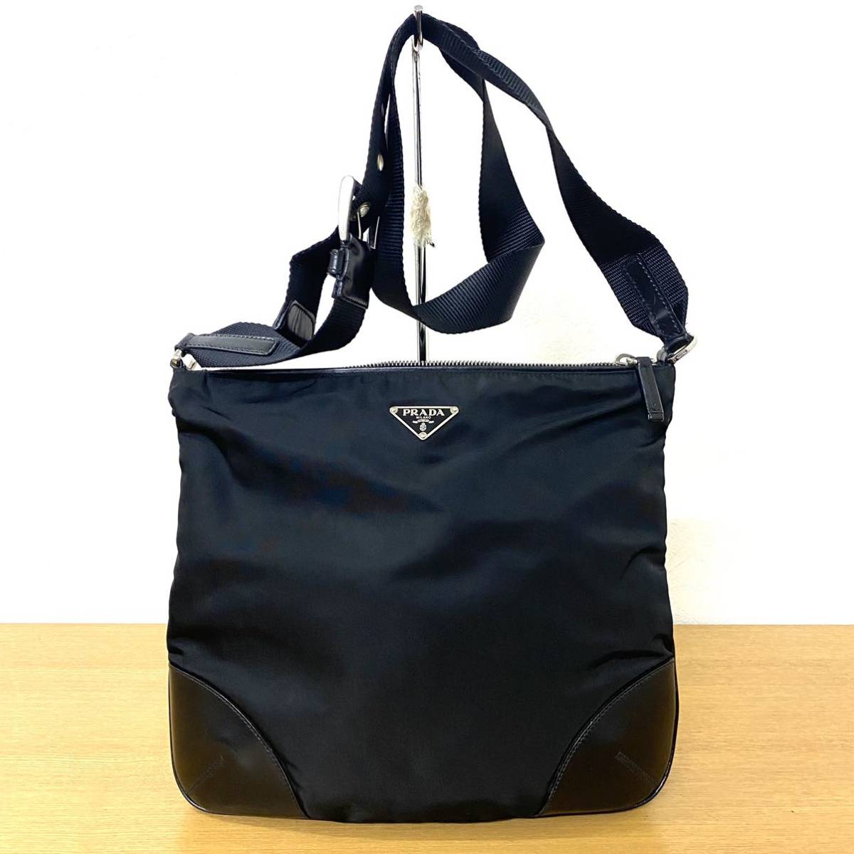 PRADA プラダ ショルダーバッグ 黒 ブラック テスート レザー 斜めがけ