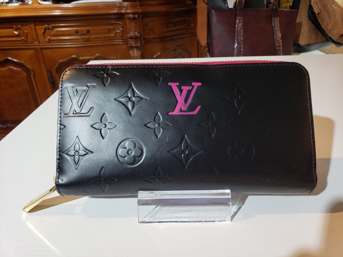 SALEアイテム LOUIS VUITTON ヴェルニ ラウンドファスナー 【良品