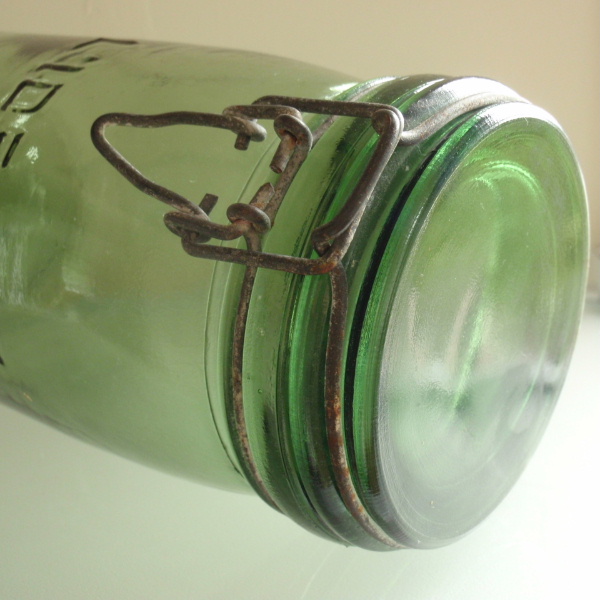 フランスアンティークグリーンガラスの保存容器フタ付ボトル ジャンク&カントリースタイルインテリア・インスタ撮影演出用古道具etc_画像4