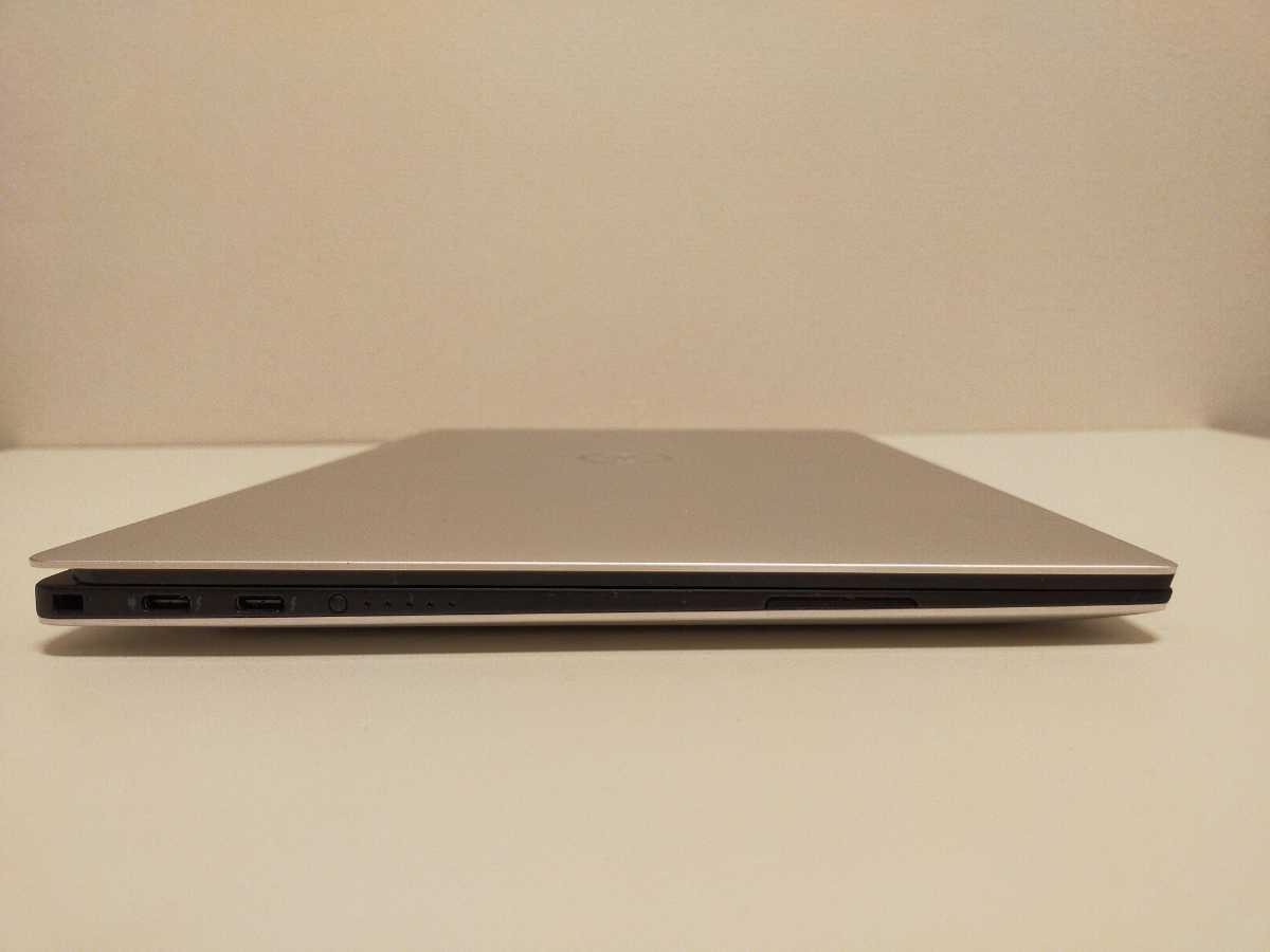 美品】DELL XPS13 7390 CPU:Core-i7(10710U)1.1GHz メモリ:16GB SSD