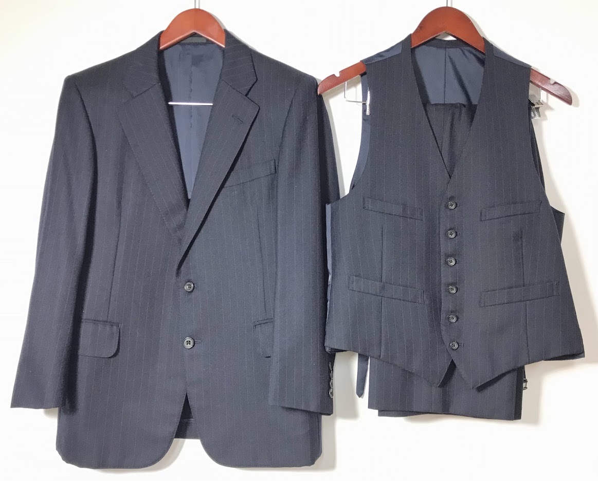 【お年玉セール特価】 スーツ 3ピース BURBERRY バーバリー ウール100％ ストライプ メンズ ネイビーブラック スーツ