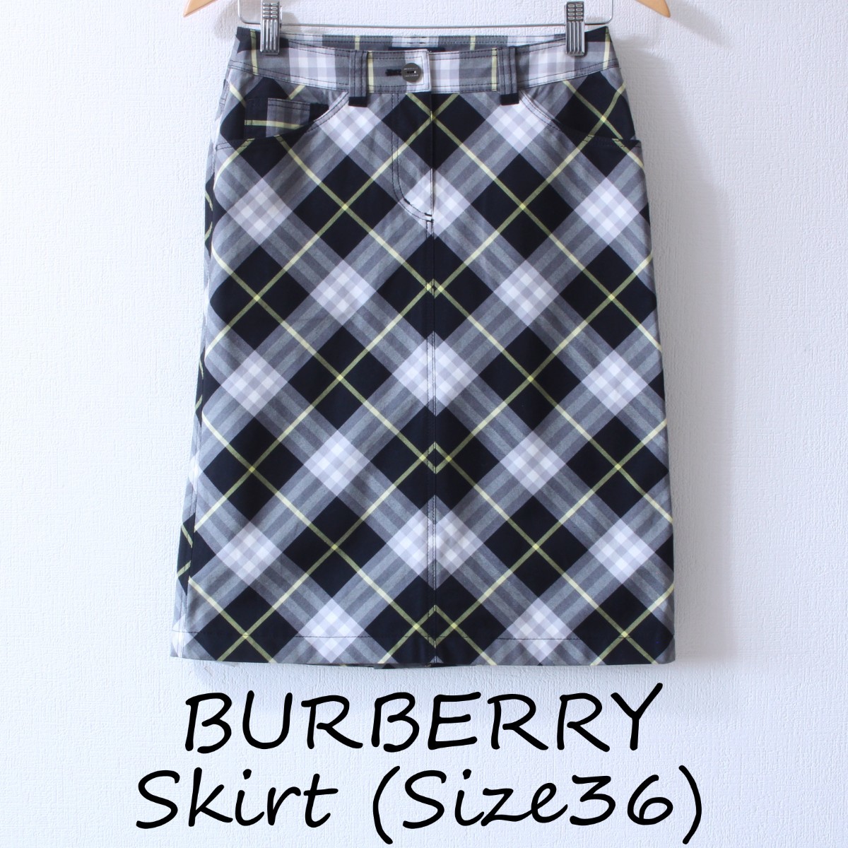 ほぼ未使用】BURBERRY スカート ノバチェック サイズ36（Sサイズ