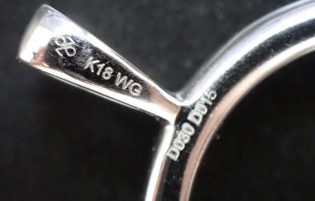 ☆極美品☆ダイヤモンドペンダントトップ K18WG D0.30ct D0.15ct