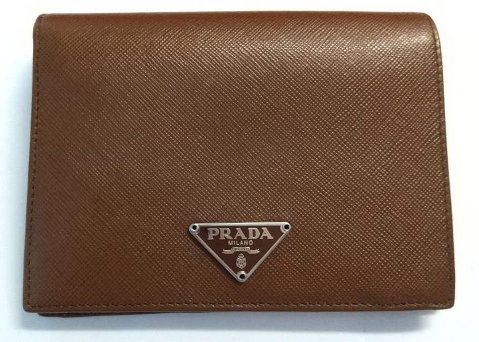 11900円小売店 【現品限り一斉値下げ!】 PRADA 二つ折り 財布 三角