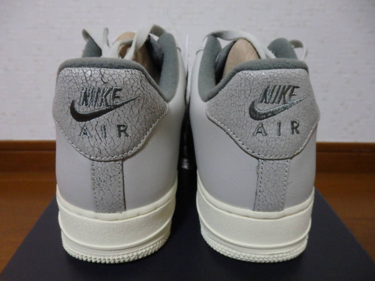 即決☆レア！限定！♪新品 NIKE ナイキスニーカー AIR FORCE 1 '07 LOW LX エアフォース１ ヴィンテージ 25.5cm♪25周年♪40周年記念の画像4