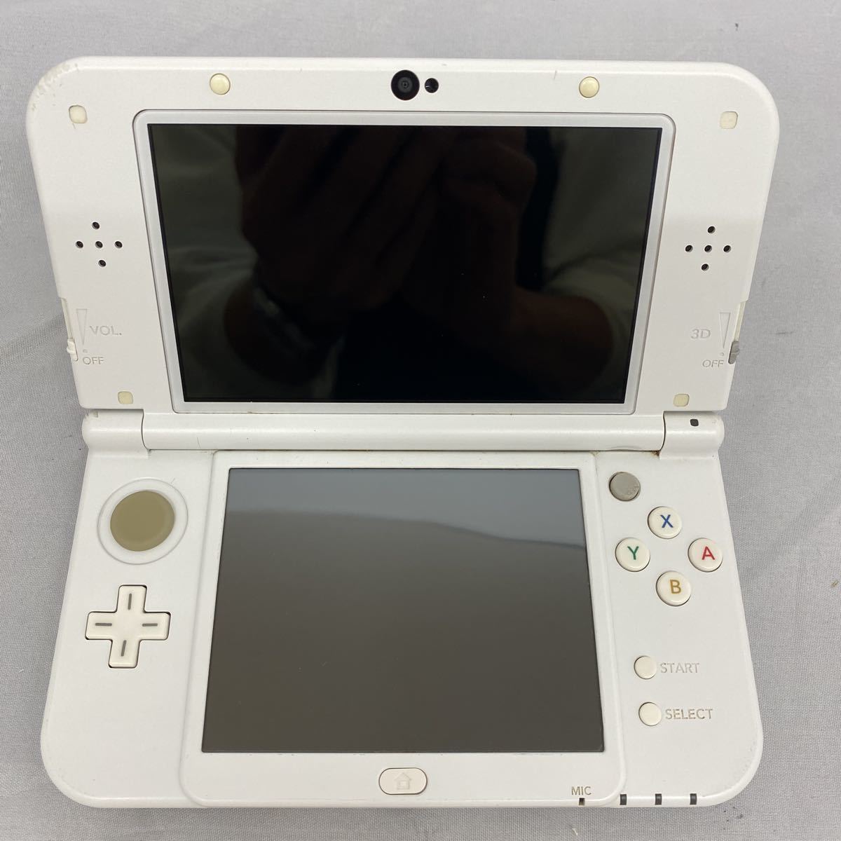 Newニンテンドー3DS New3DSLL ホワイト タッチペンなし の商品詳細