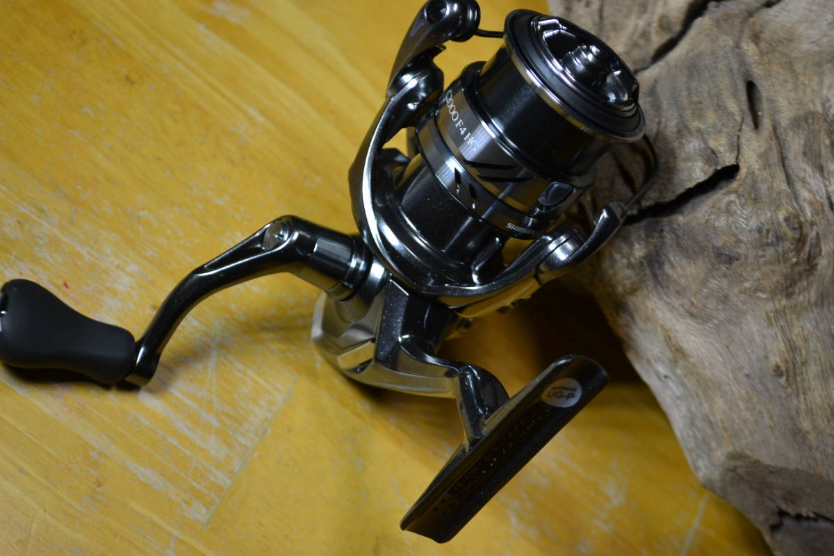 シマノ コンプレックス XR C2000 F4 HG ① 使用3か月 超(シマノ)|売買