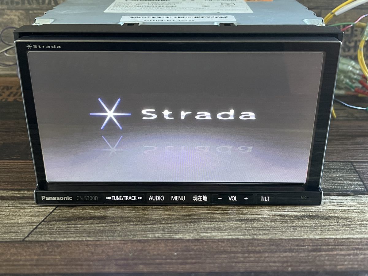 中古 パナソニック メモリーナビ フルセグ Panasonic Strada CN-S300D