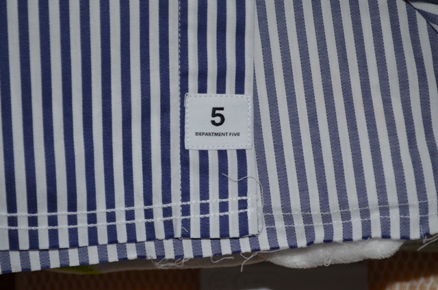 未使用 デパートメント5（Depatment 5）ストライプ柄の リペア シャツ ネック ３８cm 日本サイズM相当の画像8
