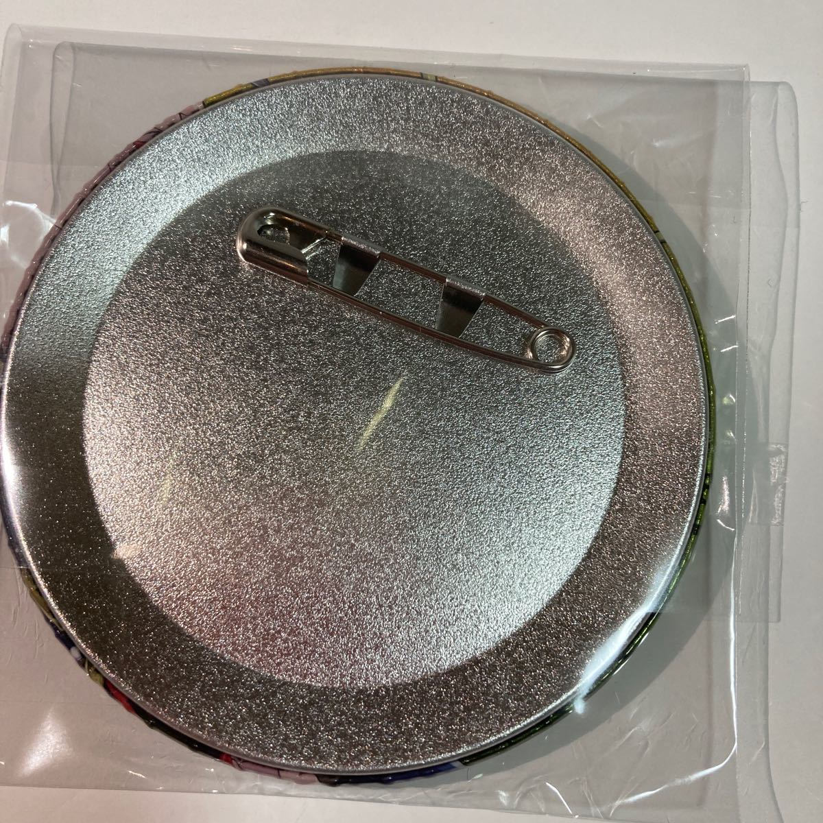 ツイステ スケアリー 缶バッジ シルバー ノーマル AGF ツイステ スケアリーモンスターズ ホログラム缶バッジ シルバー