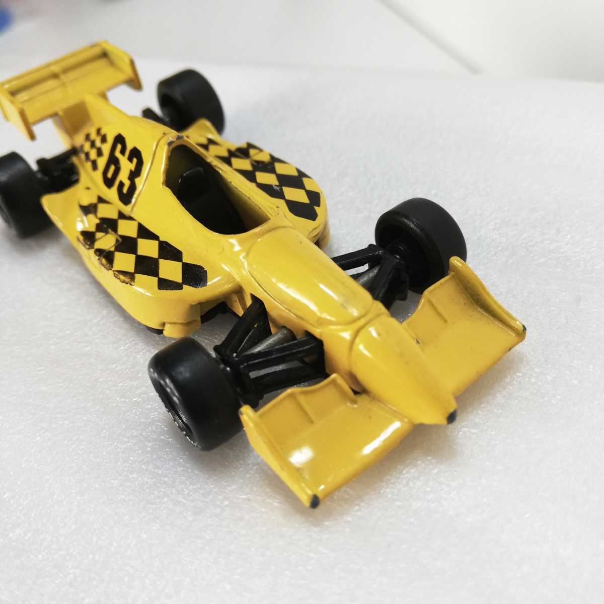 Maisto Formula One Style Race Car Yellow & Black #63 マイスト F1 レースカー イエロー&ブラック ミニカー の画像3