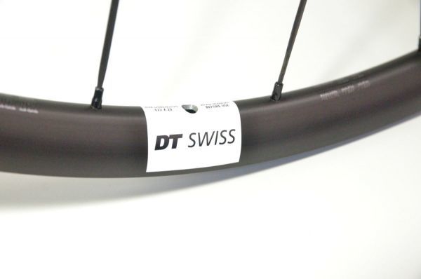 【自転車】 DT Swiss E 1800 SPLINE DB 23 1655g 前後セット スプライン ディスクブレーキ チューブレスレディ テープ バルブ 付属_画像4