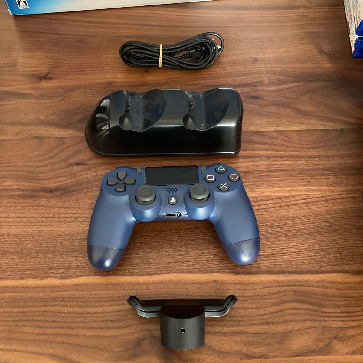 ps4 本体ジャンク品 他付属品あり 純正背面パッドつき ejecorp.mx
