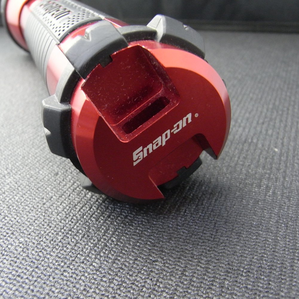 スナップオン　SNAP-ON　フラッシュライト　懐中電灯　単１電池２本　ＬＥＤ仕様　ハンドライト_画像3