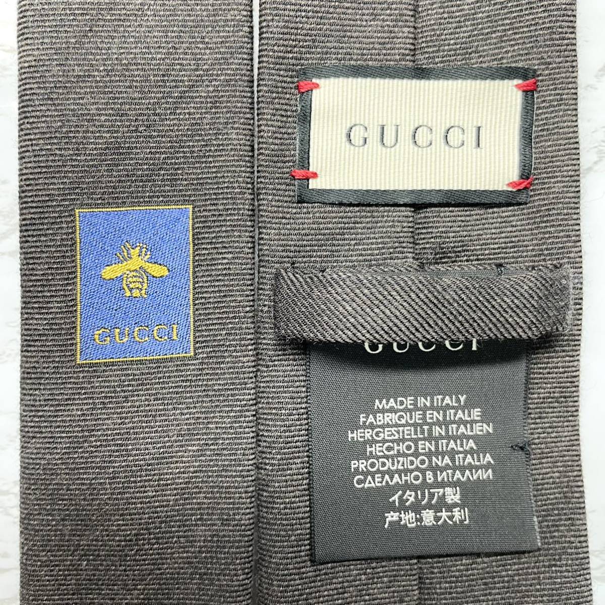 未使用級 現行タグ レア GUCCI ネクタイ シルク54% ワンポイント 未使用級 現行タグ レア GUCCI ネクタイ シルク54% ワンポイント