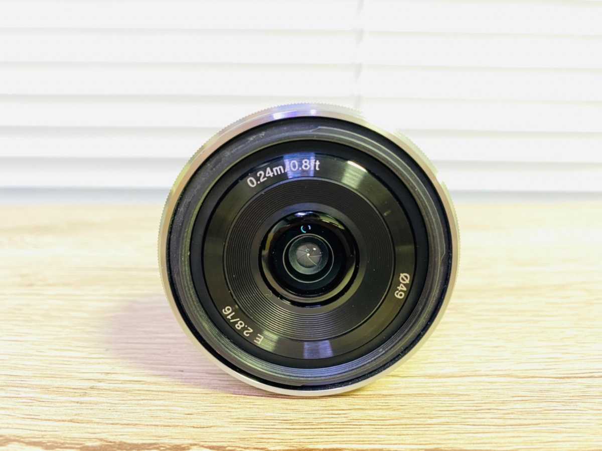 SONY Sony E 16mm F2.8 SEL16F28 single burnt point lens #18