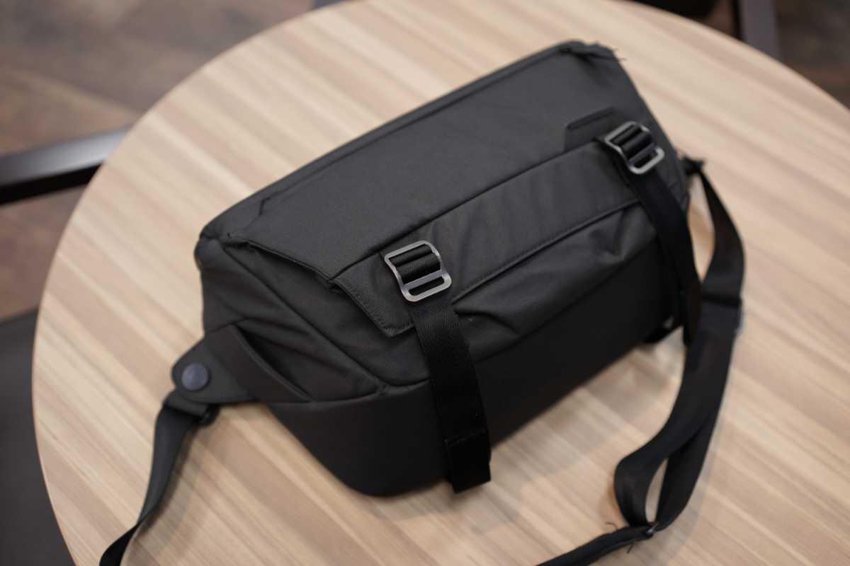 新作からSALEアイテム等お得な商品満載】 Peak Design ピークデザイン