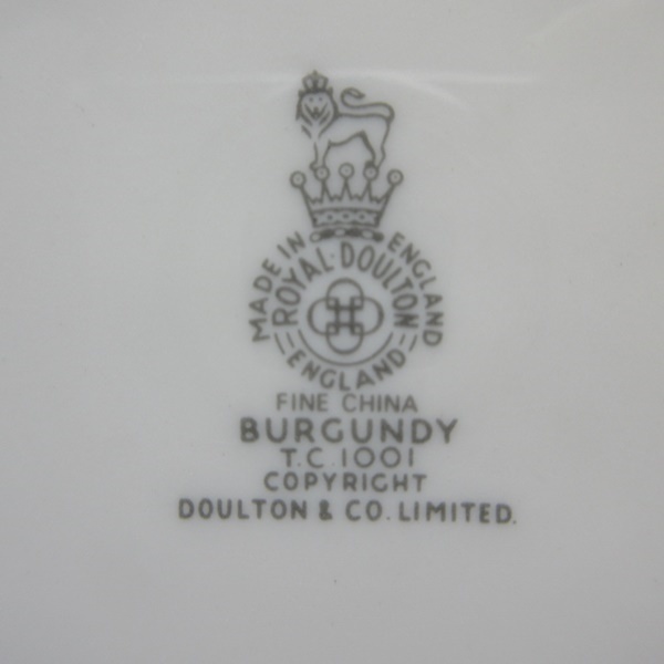 England made Royal Doulton BURGUNDY soup chu- Lynn soup plate stew plate Britain tableware 1512sb