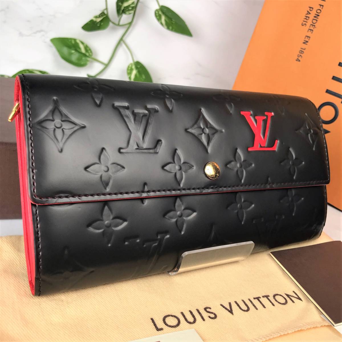 本物保証 1円~ 美品 レア LOUISVUITTON レッド×マットブラック