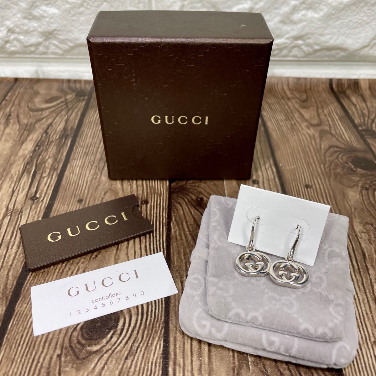 GUCCI / グッチ GGロゴ ピアス シルバー925 腕時計、アクセサリー