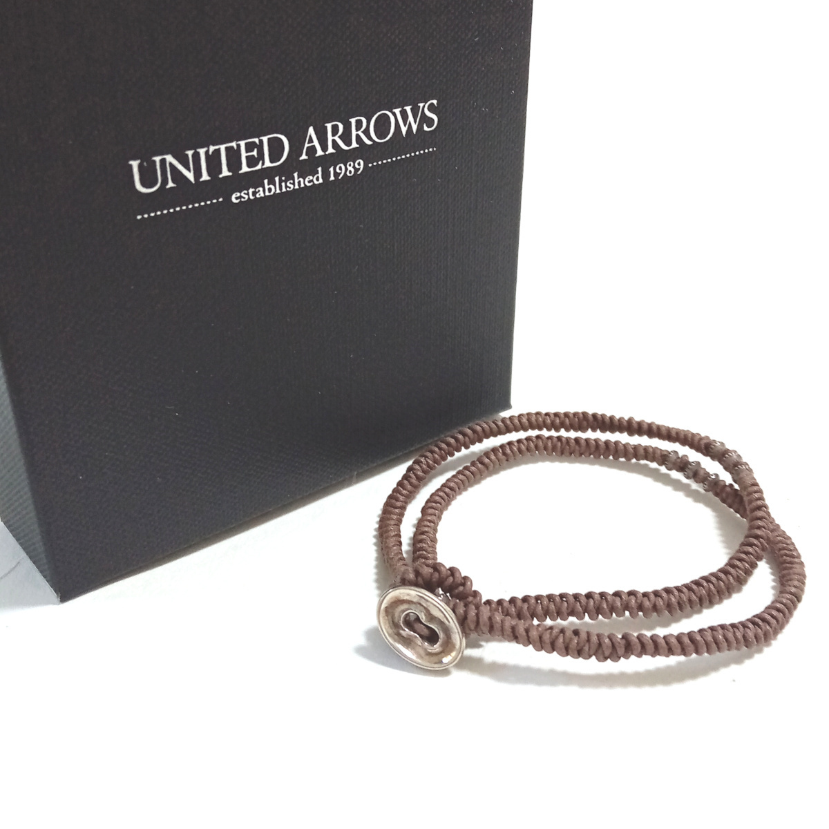 uab3 UNITED ARROWS ユナイテッドアローズ ブレスレット シルバー925 イタリア製 メッシュ ブラウン茶色(男性用)|売買されたオークション情報、yahooの商品情報をアーカイブ公開 - オークファン(aucfan.com)