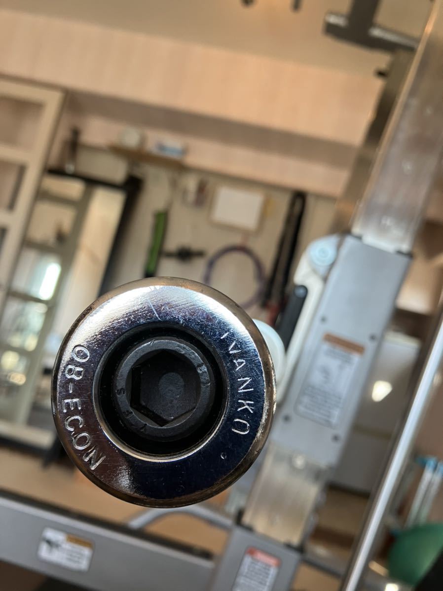 IVANKO OB-ECON 20kg オリンピックバーベルシャフト 50mm IVANKO OB-ECON 20kg オリンピックバーベルシャフト 50mm