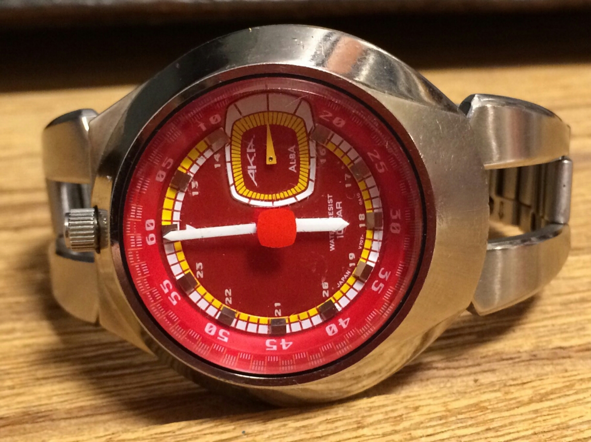 USED]SEIKO ALBA AKA V707-0A10 Seiko Alba retro watch quartz red 