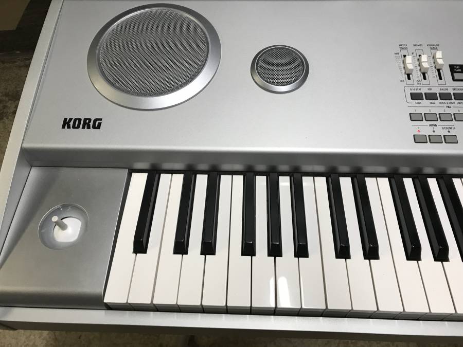 [ used electronic piano ]KORG Pa588 [ stand attaching ]