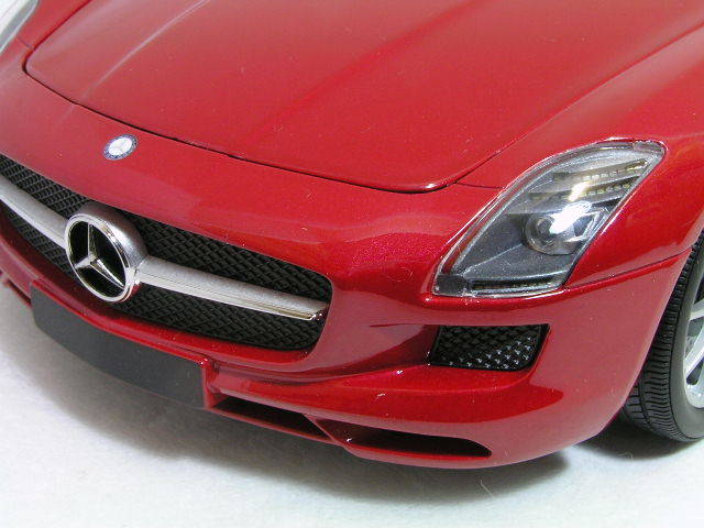 ● 1/18 メルセデス ベンツ 〓 SLS AMG ロードスター 〓 Mercedes AMG_画像9