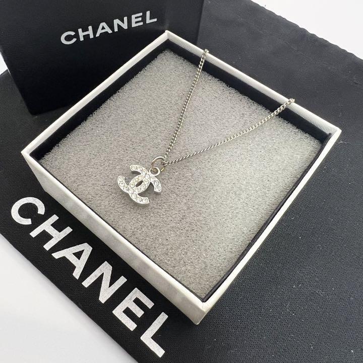 【美品】CHANEL シャネル ネックレス ココマーク ラインストーン シルバーチェーン 刻印あり レディース 箱あり