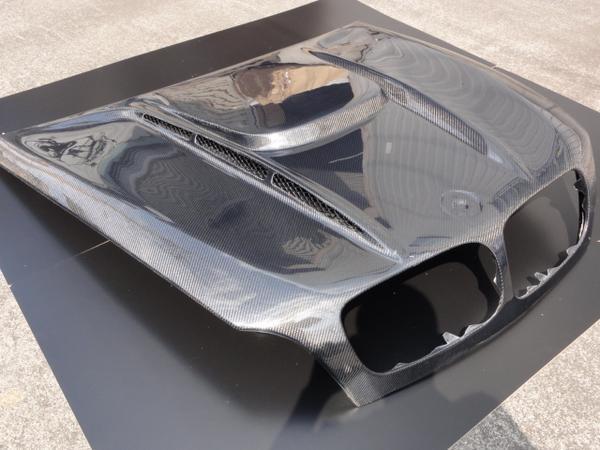 BMW　カーボン　ファイバー　Carbonfiber　CARBON　炭素繊維　ボンネット　Bonnet　フード／フッド　Hood　X6　E71　エアロ　_画像2