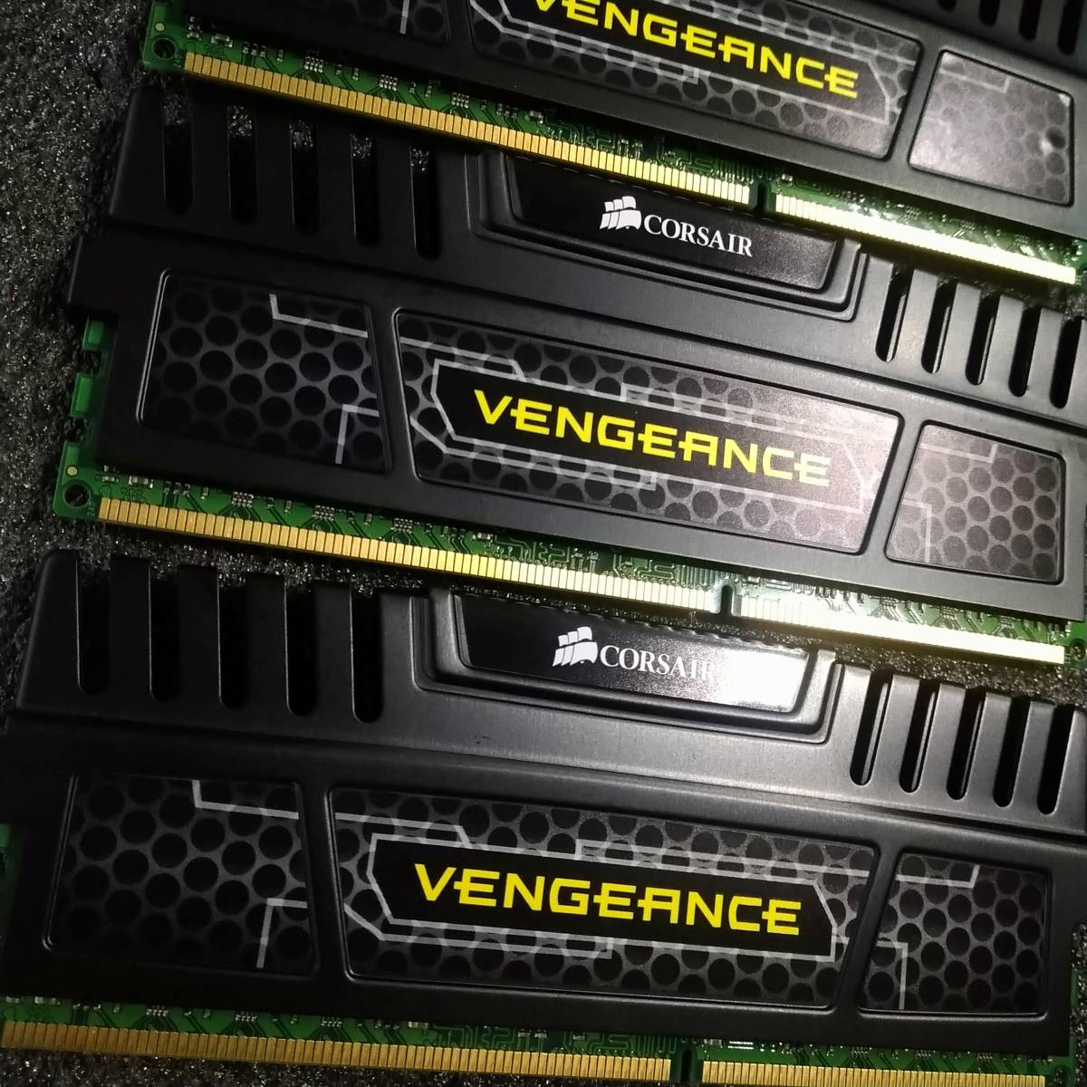 【中古】DDR3メモリ 16GB(4GB4枚組) Corsair CMZ16GX3M4A1600C9 [DDR3-1600 PC3-12800]_画像5