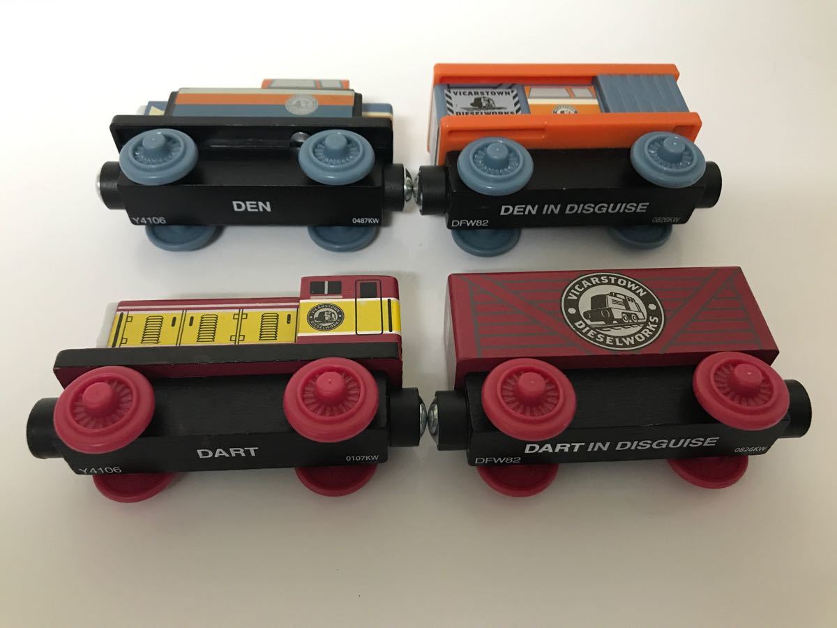 きかんしゃトーマス 木製トーマス デンとダート&忍者貨車 変身 きかんしゃトーマス 木製トーマス デンとダート&忍者貨車 変身