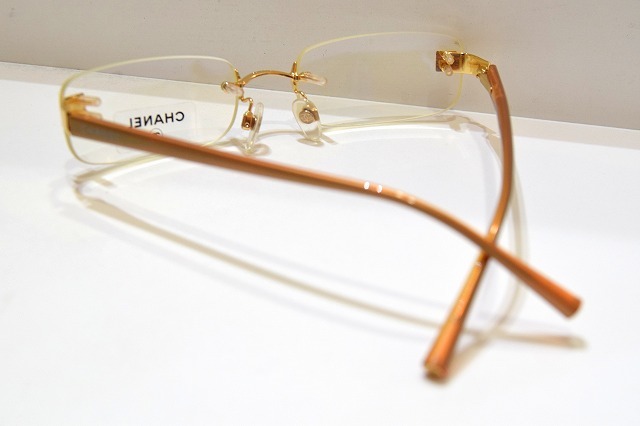 CHANEL(シャネル)2028 c.155ヴィンテージメガネフレーム新品 CHANEL(シャネル)2028 c.155ヴィンテージメガネフレーム新品