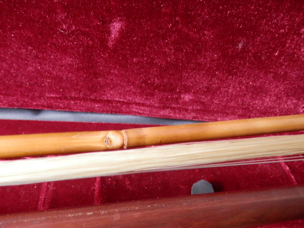 中国 二胡 上海民族楽器 蛇革 ケース付 民族楽器 中国美術 古玩 唐物*TAMS410の画像3