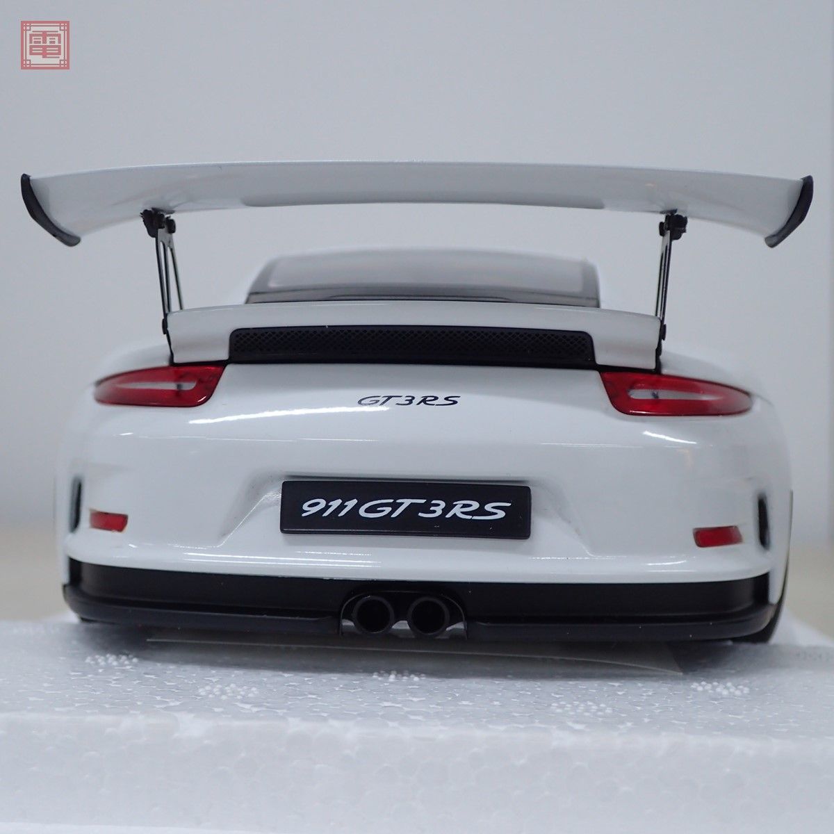 オートアート 1/18 ポルシェ 911 GT3 RS ホワイト No.78166 AUTOart