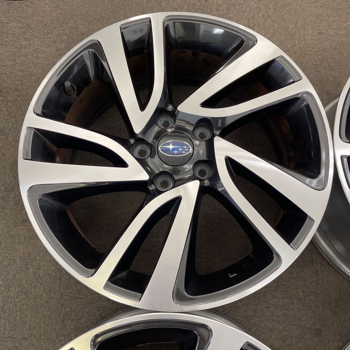 SUBARU スバル LEVORGレヴォーグ 純正18インチ×7.5J 55